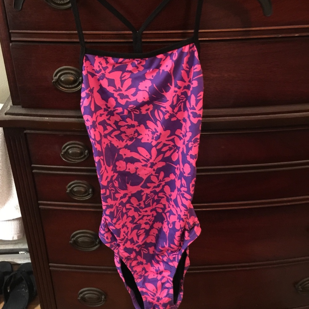 Speedo one piece. Sz 12. NWOT.